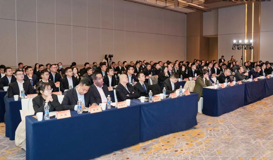 年會奮戰新征程1.jpg 年會奮(fèn)戰新征程1.jpg