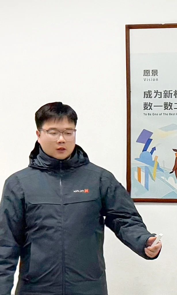 77046aa17dc4aeb98c1eaf963fa4063f.jpg 77046aa17dc4aeb98c1eaf963fa4063f.jpg